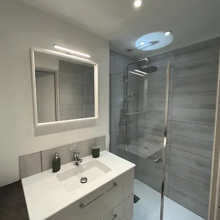 Апартаменты Nouveau Superbe Grand T2 Centre *